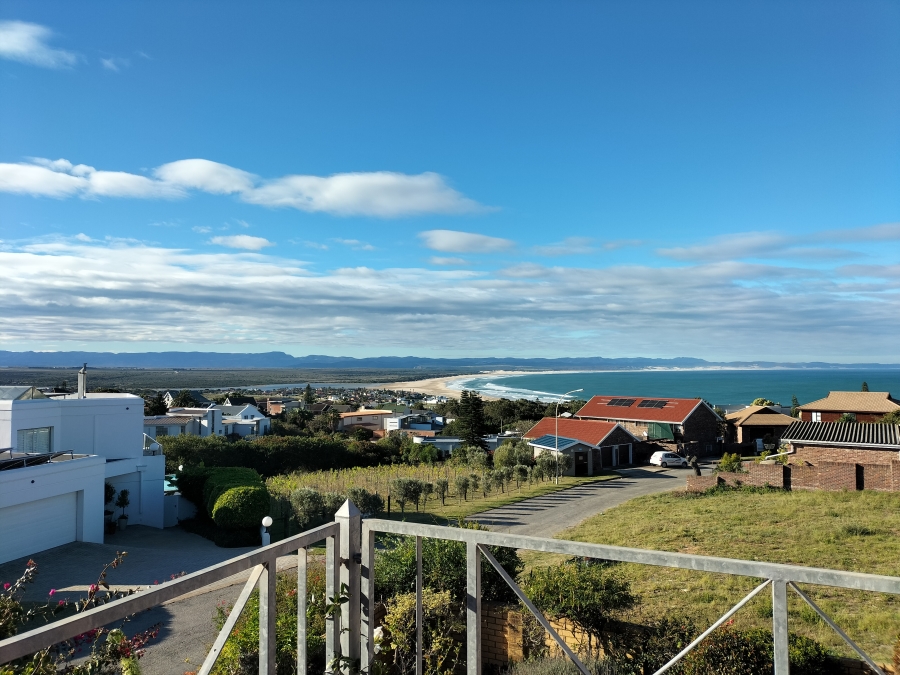 2 Bedroom Property for Sale in Wavecrest Eastern Cape